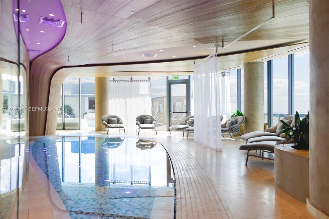 For Rent: $4,900 (1 beds, 1 baths, 836 Square Feet)