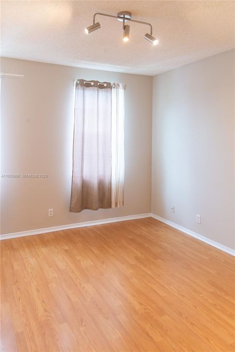 В аренду: $2,800 (2 спален, 2 ванн, 1110 Квадратных фут)