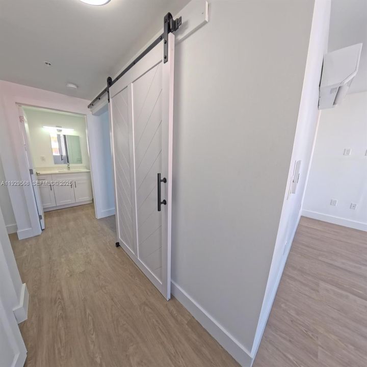 For Rent: $1,850 (1 beds, 1 baths, 525 Square Feet)