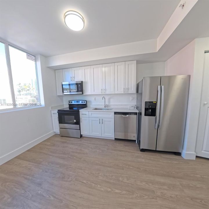For Rent: $1,850 (1 beds, 1 baths, 525 Square Feet)