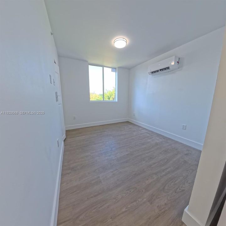 For Rent: $1,850 (1 beds, 1 baths, 525 Square Feet)