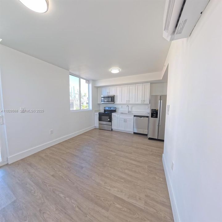 For Rent: $1,850 (1 beds, 1 baths, 525 Square Feet)