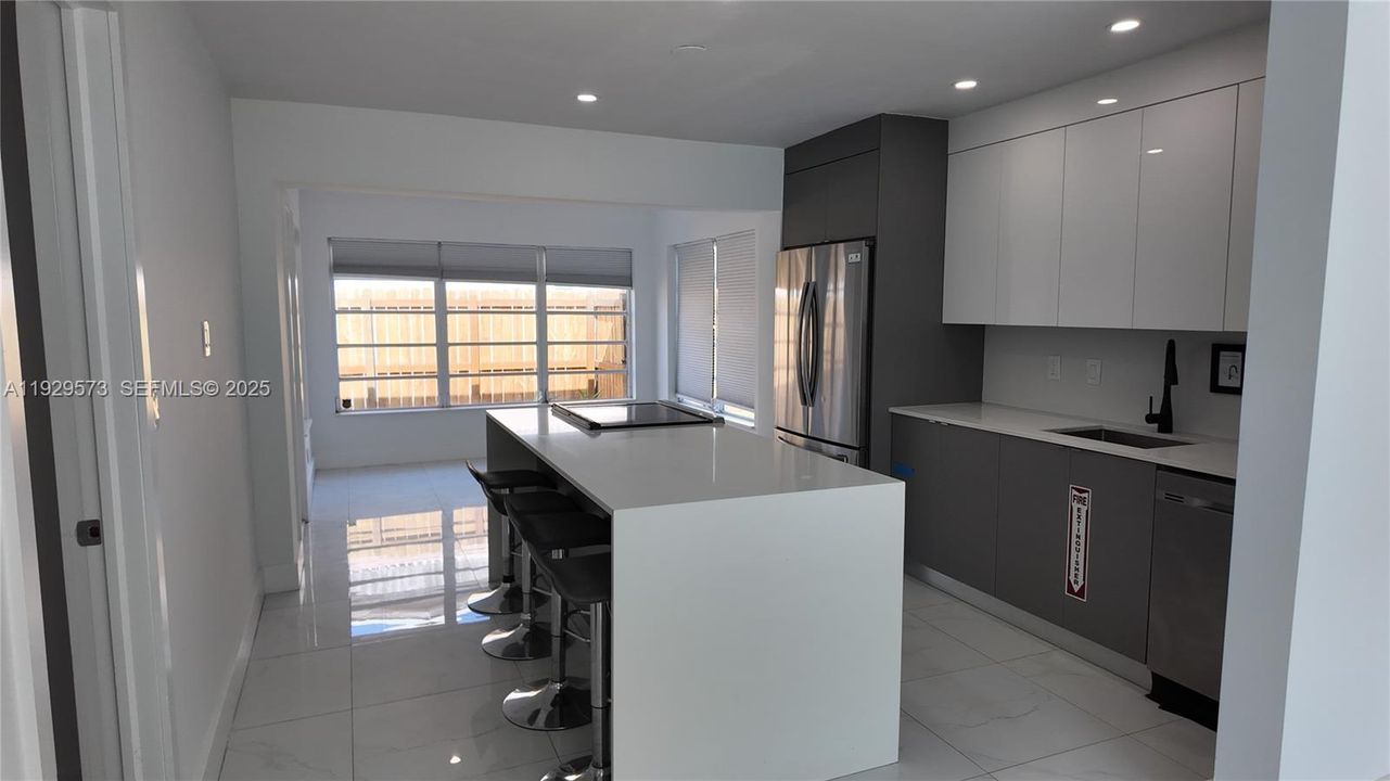 For Sale: $690,000 (3 beds, 2 baths, 1302 Square Feet)