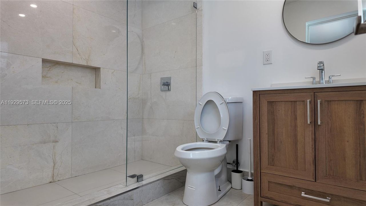 For Sale: $690,000 (3 beds, 2 baths, 1302 Square Feet)