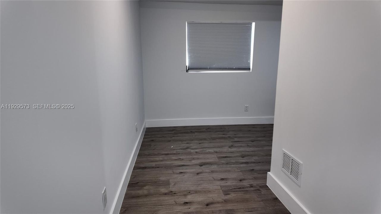 For Sale: $690,000 (3 beds, 2 baths, 1302 Square Feet)