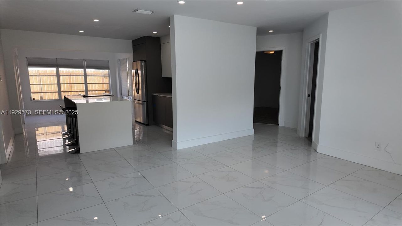 For Sale: $690,000 (3 beds, 2 baths, 1302 Square Feet)