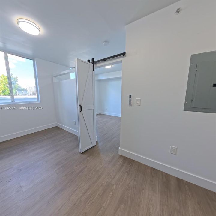 В аренду: $1,800 (1 спален, 1 ванн, 410 Квадратных фут)