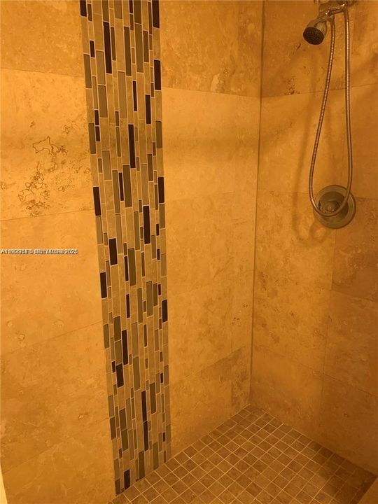 В аренду: $2,299 (2 спален, 2 ванн, 970 Квадратных фут)