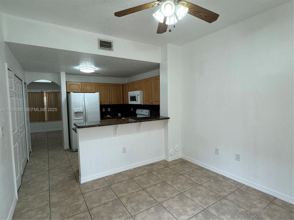 For Rent: $2,990 (3 beds, 2 baths, 1450 Square Feet)