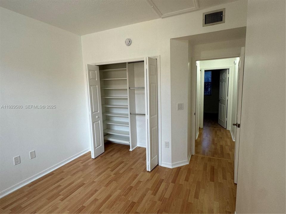 For Rent: $2,990 (3 beds, 2 baths, 1450 Square Feet)