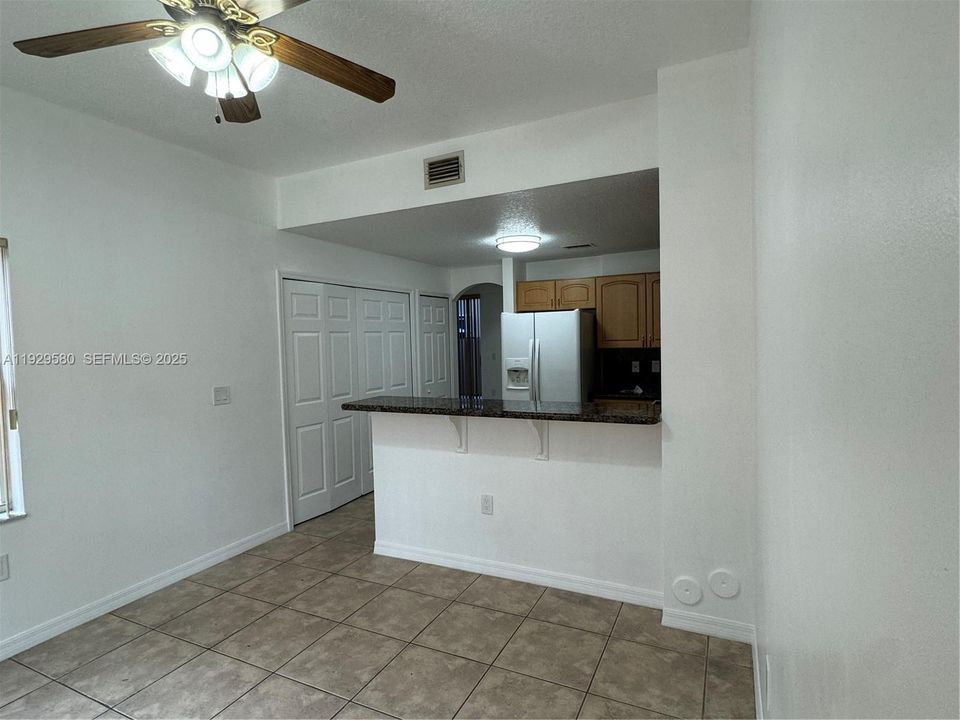 For Rent: $2,990 (3 beds, 2 baths, 1450 Square Feet)