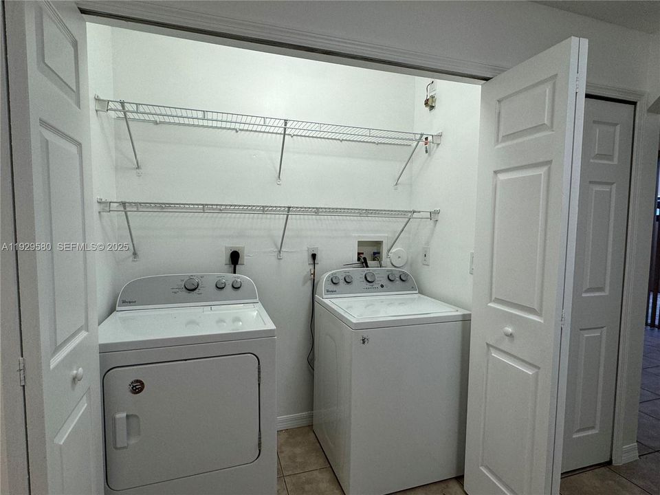 For Rent: $2,990 (3 beds, 2 baths, 1450 Square Feet)