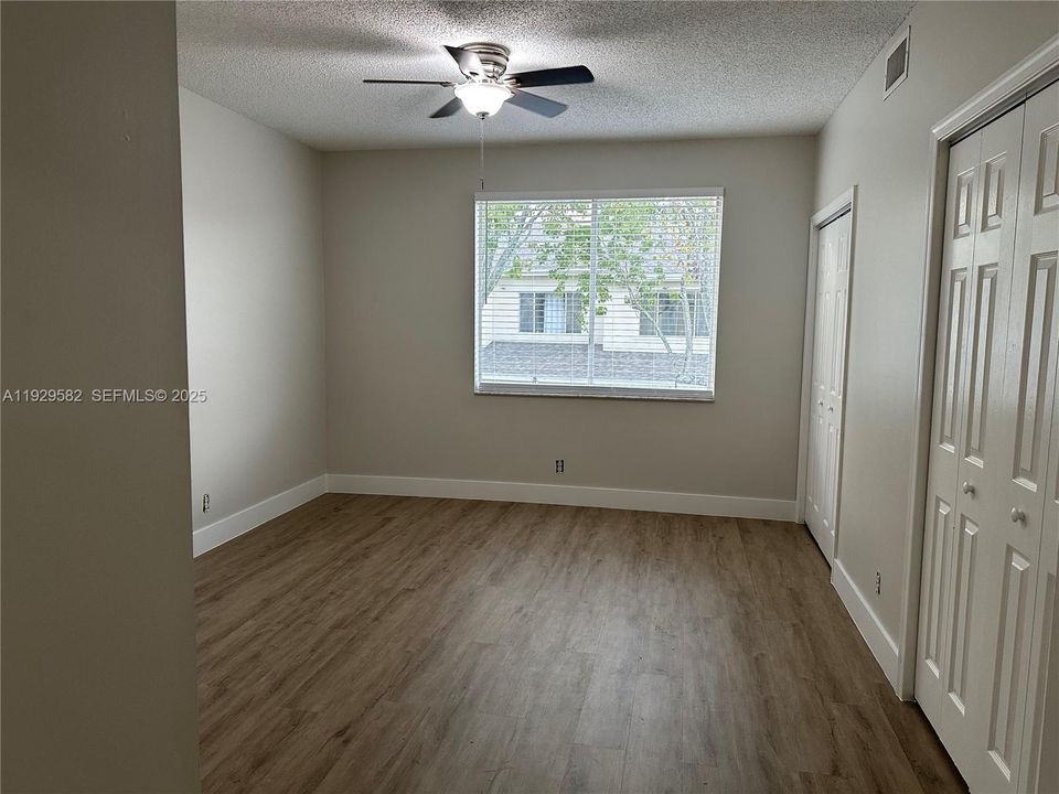 For Rent: $2,550 (2 beds, 1 baths, 1110 Square Feet)