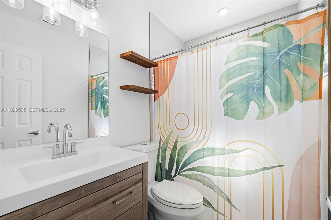 En Venta: $659,000 (4 camas, 3 baños, 1745 Pies cuadrados)