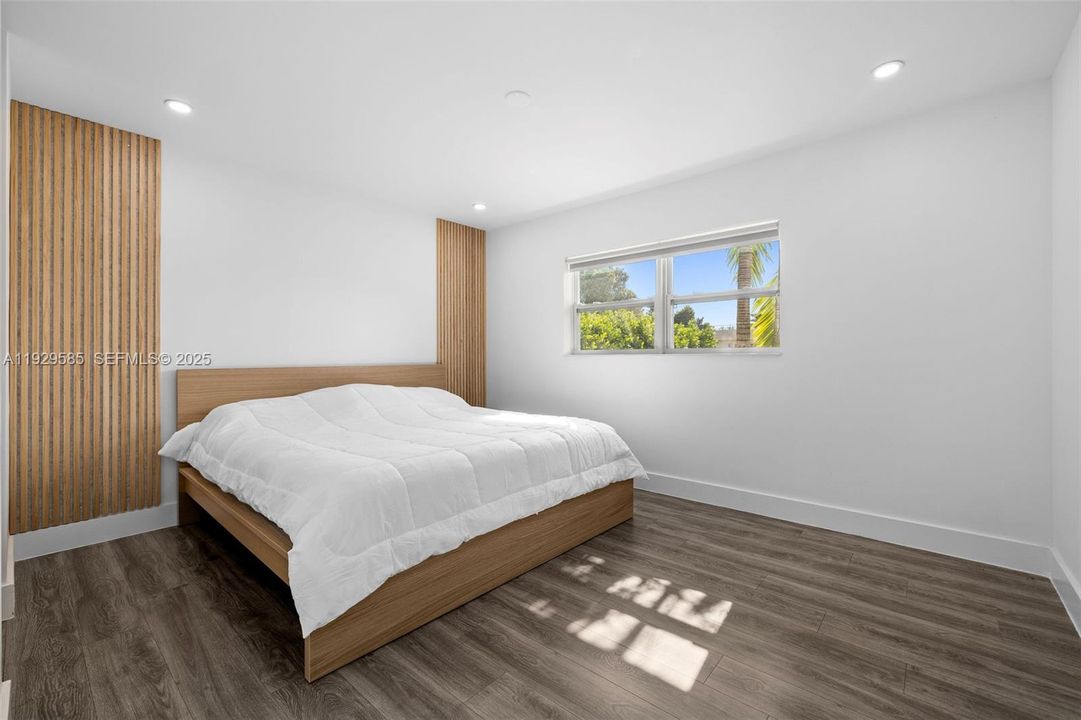 En Venta: $659,000 (4 camas, 3 baños, 1745 Pies cuadrados)