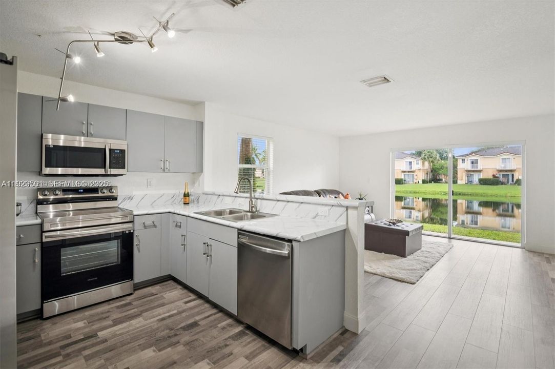 For Rent: $3,000 (3 beds, 2 baths, 1470 Square Feet)