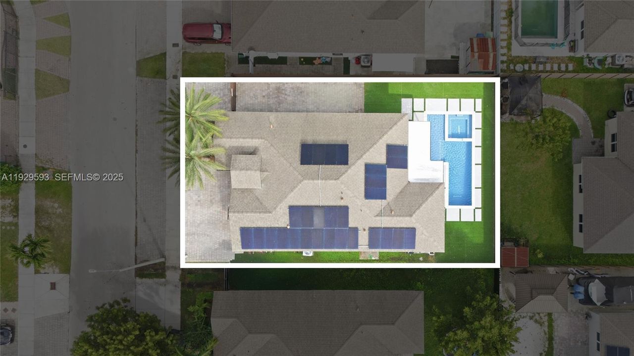 На продажу: $700,000 (4 спален, 2 ванн, 1799 Квадратных фут)