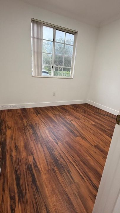 En Renta: $3,250 (4 camas, 3 baños, 1687 Pies cuadrados)