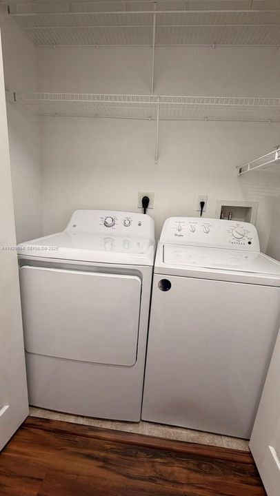 En Renta: $3,250 (4 camas, 3 baños, 1687 Pies cuadrados)