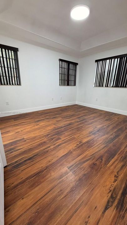 En Renta: $3,250 (4 camas, 3 baños, 1687 Pies cuadrados)