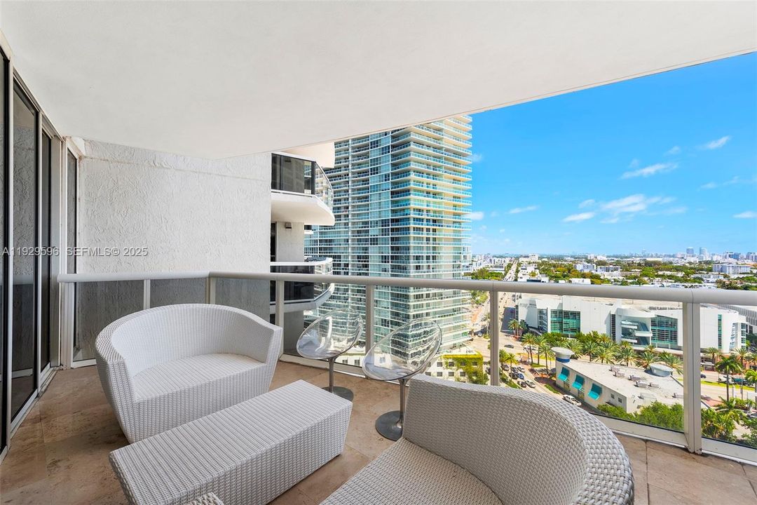 For Rent: $8,500 (2 beds, 2 baths, 1400 Square Feet)