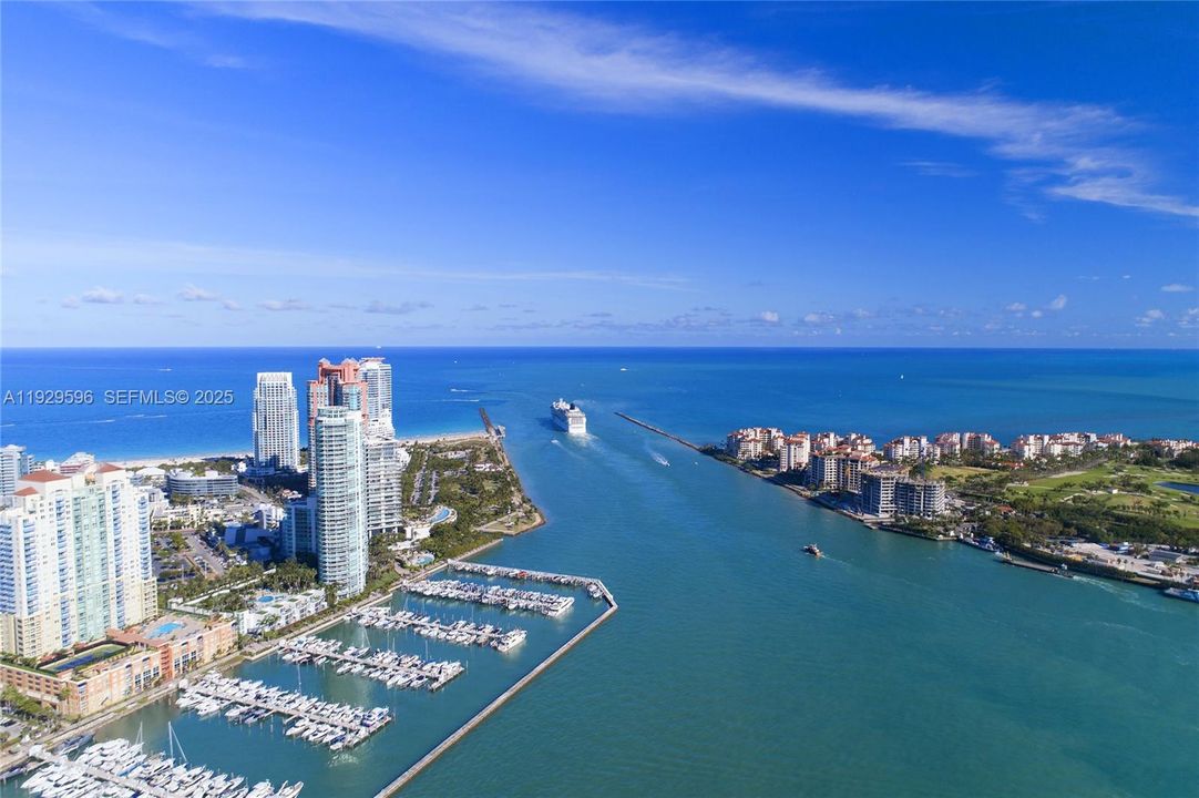 For Rent: $8,500 (2 beds, 2 baths, 1400 Square Feet)