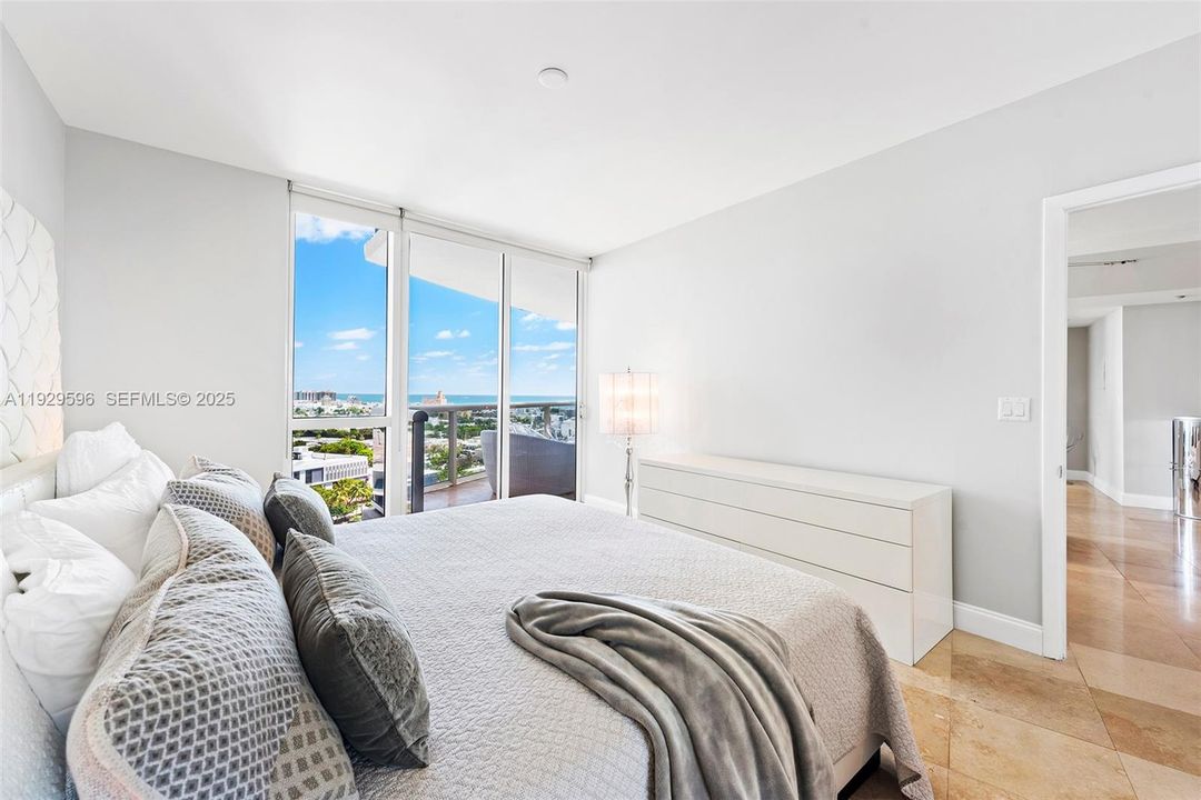 For Rent: $8,500 (2 beds, 2 baths, 1400 Square Feet)