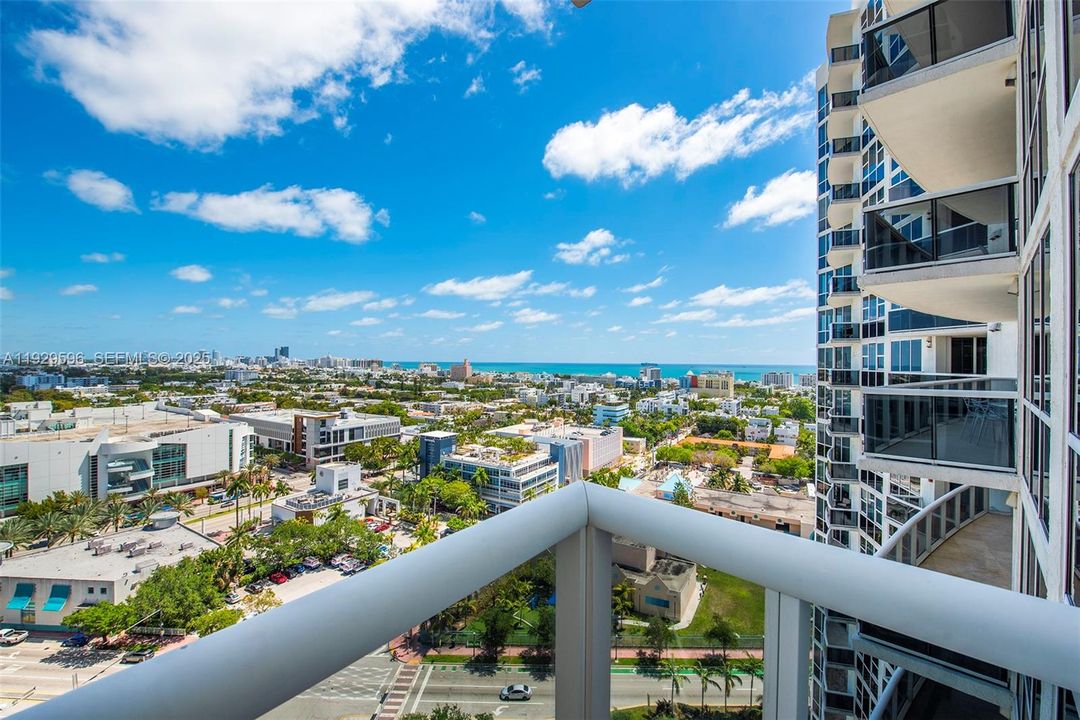 For Rent: $8,500 (2 beds, 2 baths, 1400 Square Feet)