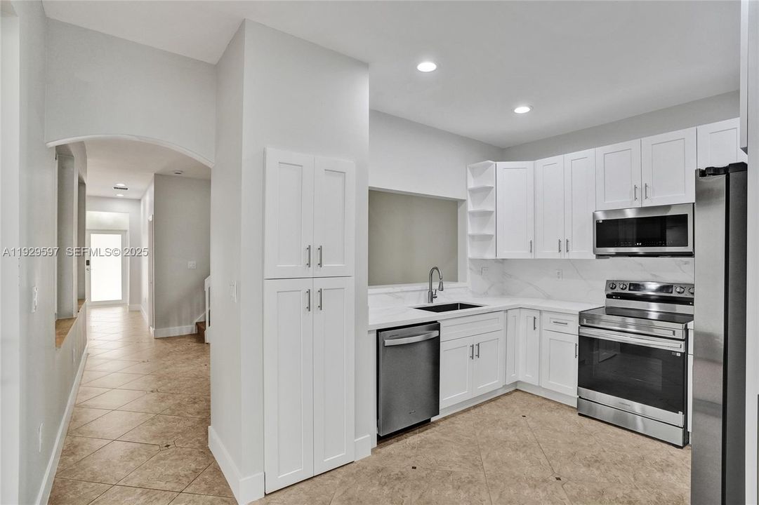 For Sale: $639,000 (3 beds, 2 baths, 1602 Square Feet)