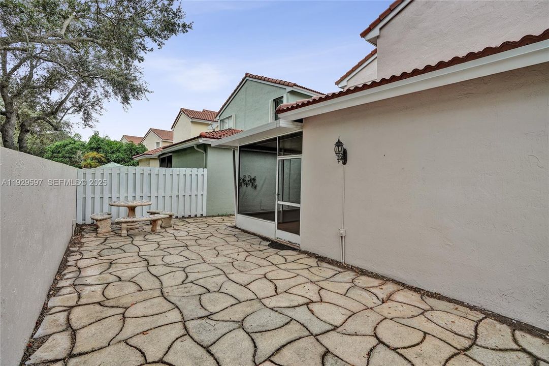 For Sale: $639,000 (3 beds, 2 baths, 1602 Square Feet)