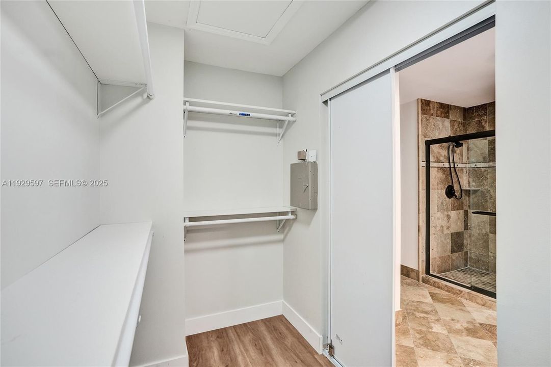 For Sale: $639,000 (3 beds, 2 baths, 1602 Square Feet)