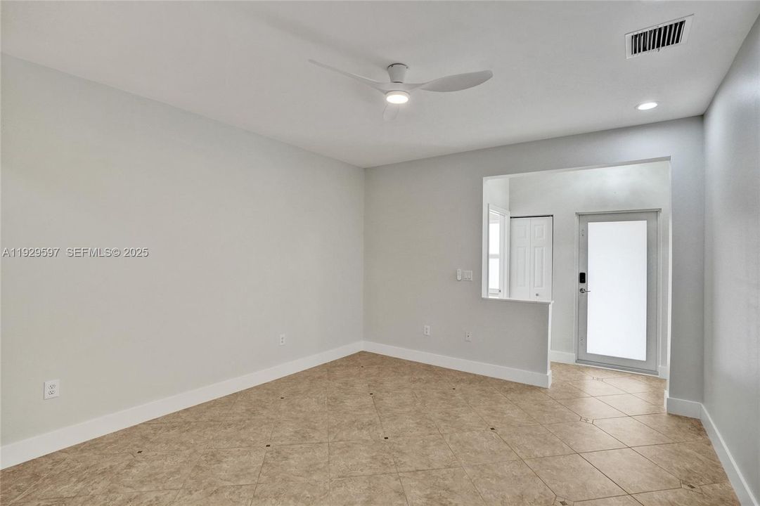 For Sale: $639,000 (3 beds, 2 baths, 1602 Square Feet)