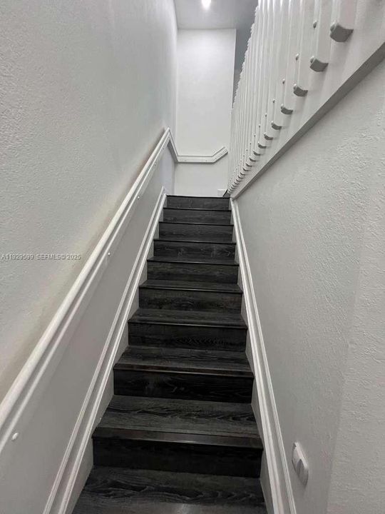 В аренду: $3,699 (3 спален, 2 ванн, 1592 Квадратных фут)