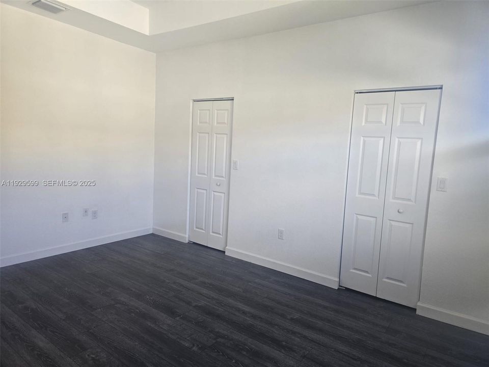 В аренду: $3,699 (3 спален, 2 ванн, 1592 Квадратных фут)