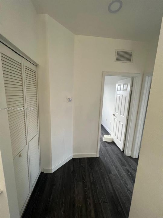 В аренду: $3,699 (3 спален, 2 ванн, 1592 Квадратных фут)