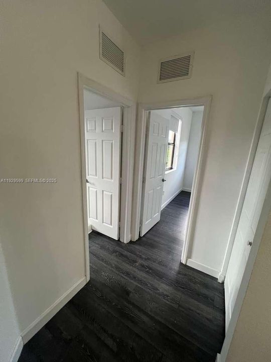 В аренду: $3,699 (3 спален, 2 ванн, 1592 Квадратных фут)