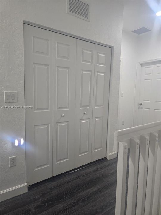 В аренду: $3,699 (3 спален, 2 ванн, 1592 Квадратных фут)