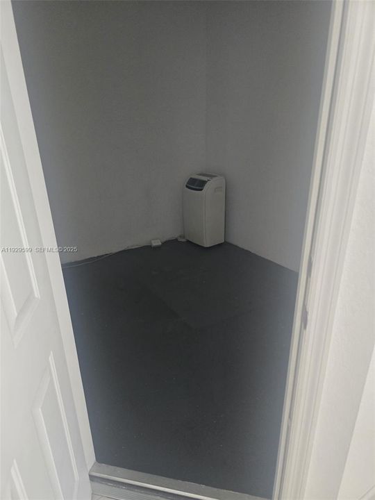 В аренду: $3,699 (3 спален, 2 ванн, 1592 Квадратных фут)