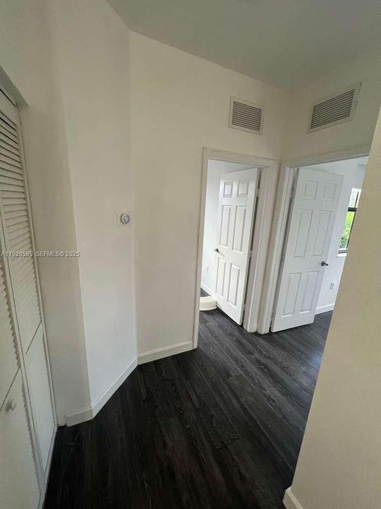 В аренду: $3,699 (3 спален, 2 ванн, 1592 Квадратных фут)