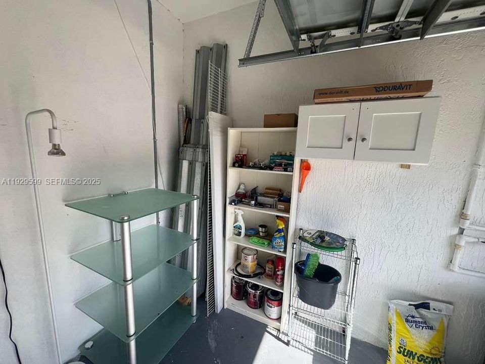 В аренду: $3,699 (3 спален, 2 ванн, 1592 Квадратных фут)