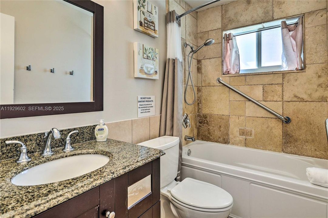 待售: $520,000 (3 贝兹, 1 浴室, 1248 平方英尺)