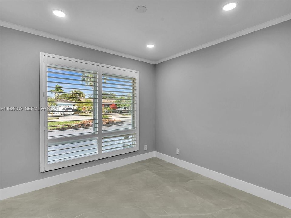 For Sale: $1,190,000 (3 beds, 2 baths, 1373 Square Feet)