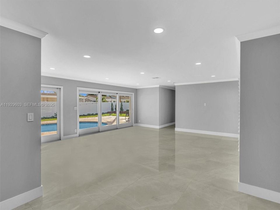 For Sale: $1,190,000 (3 beds, 2 baths, 1373 Square Feet)