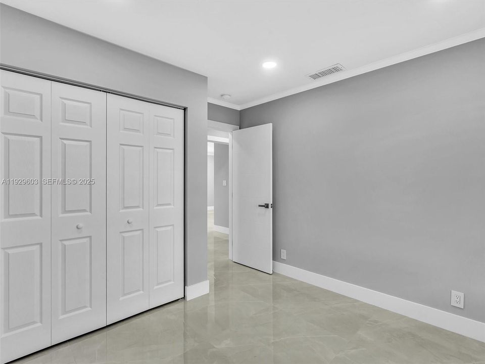 For Sale: $1,190,000 (3 beds, 2 baths, 1373 Square Feet)