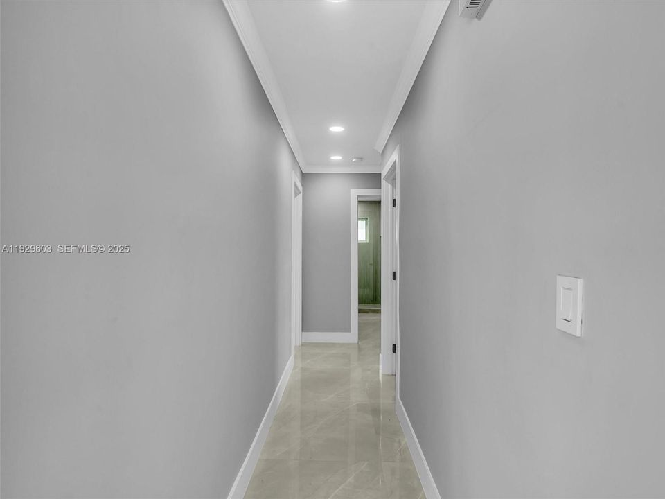 For Sale: $1,190,000 (3 beds, 2 baths, 1373 Square Feet)