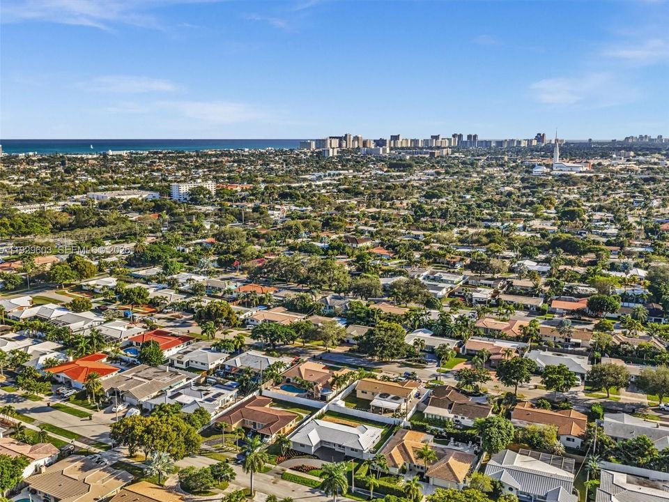 For Sale: $1,190,000 (3 beds, 2 baths, 1373 Square Feet)