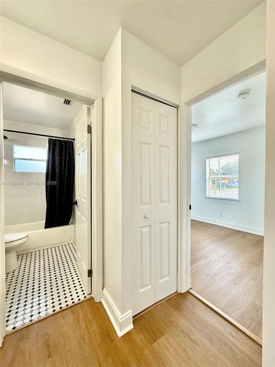 В аренду: $2,400 (3 спален, 1 ванн, 839 Квадратных фут)