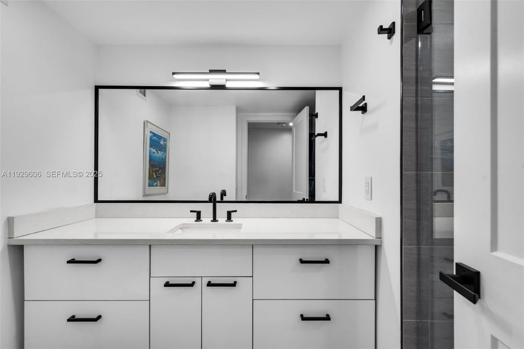 For Sale: $549,000 (2 beds, 2 baths, 1280 Square Feet)