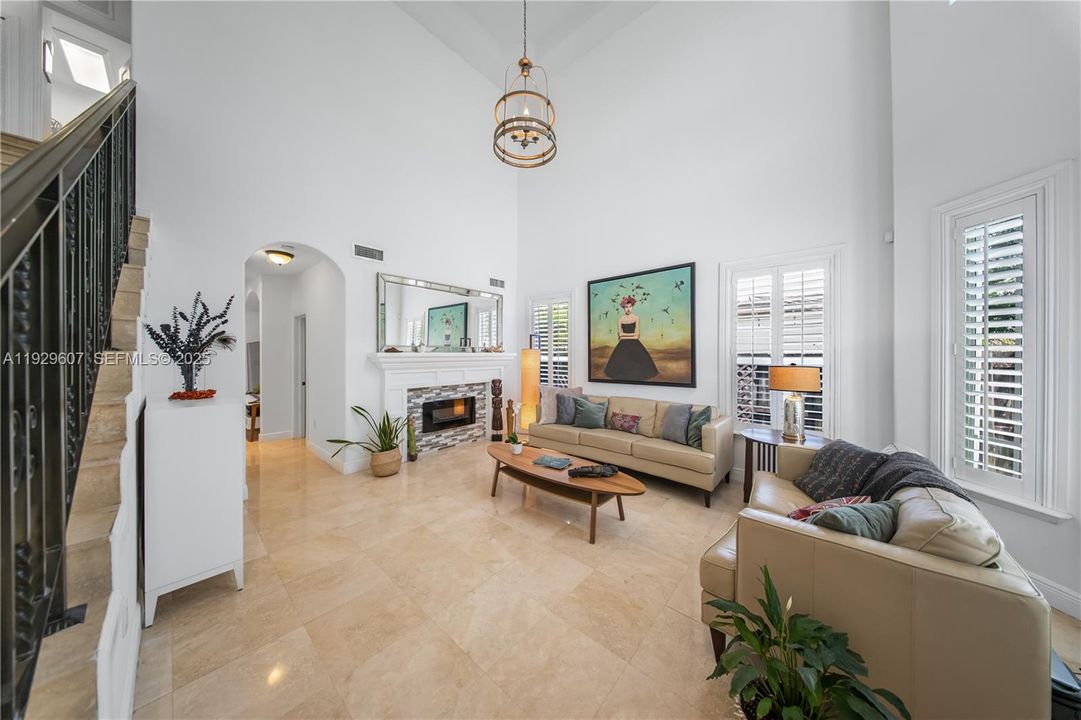 For Rent: $7,000 (4 beds, 3 baths, 2316 Square Feet)