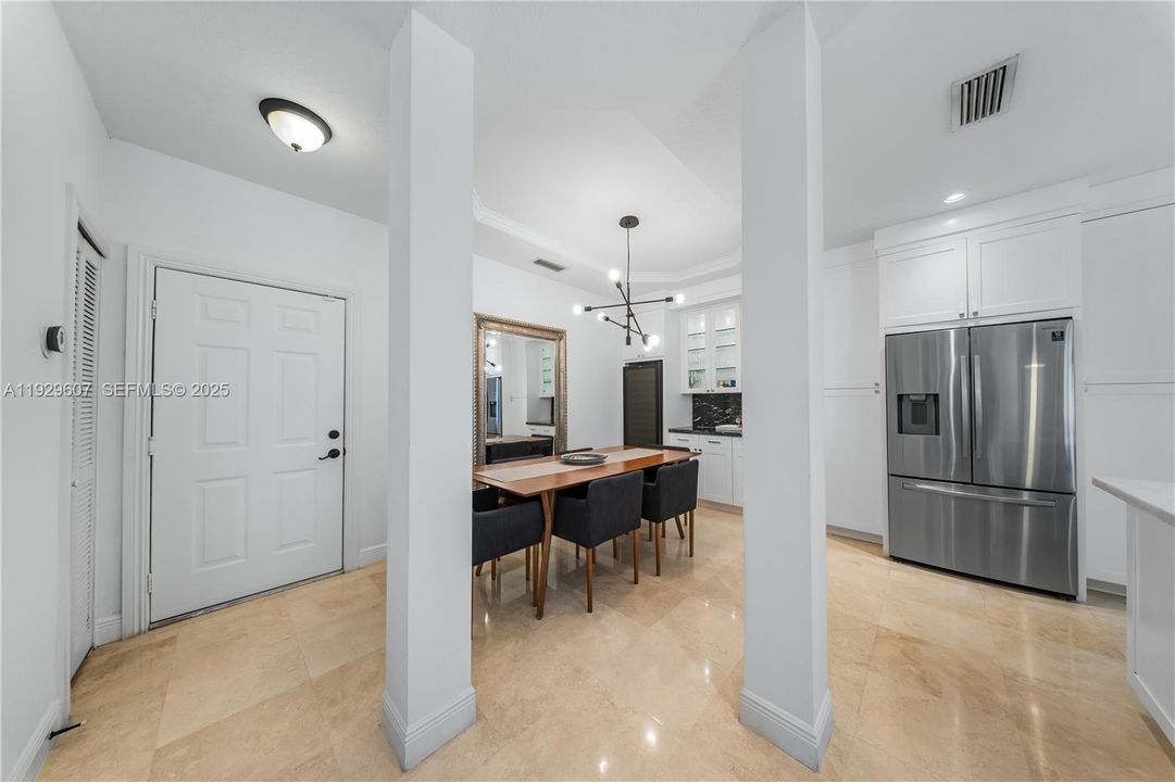 For Rent: $7,000 (4 beds, 3 baths, 2316 Square Feet)